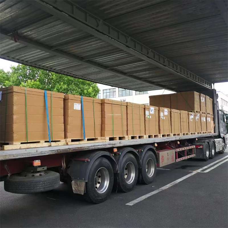 黑龙江鹤岗兴安到新疆喀什叶城县物流公司黑龙江鹤岗兴安至新疆喀什叶城县物流专线往返运输